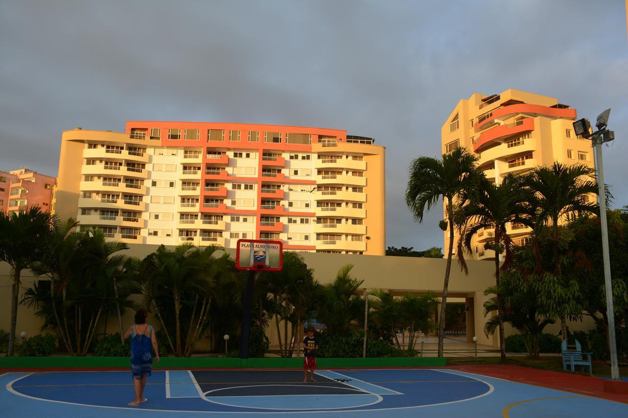 Playa Almendro Resort Tonsupa Kültér fotó